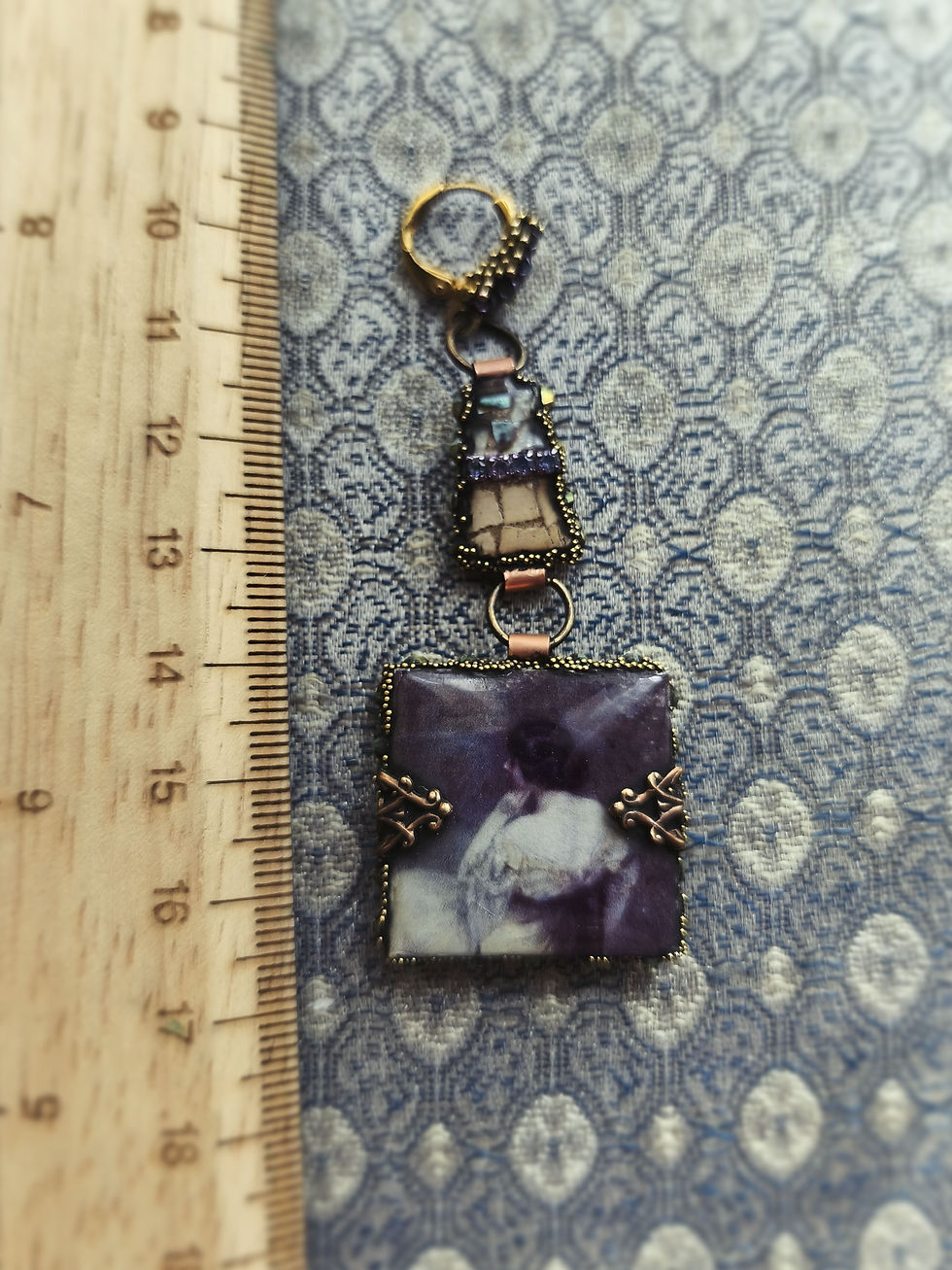Thumbnail: Boucles d'oreilles Le VoYage ImmObile, "Le Prélude"2