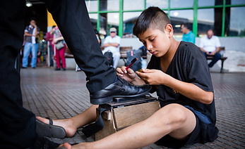 Paraguay: Kinderarbeit plus Bildung. Recherchereise für Brot für die Welt