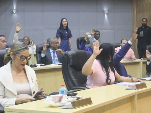 Alcaldía Santo Domingo Este al rojo vivo, aprobación de cementerio privado con cláusula que bloquea competencia por cinco años