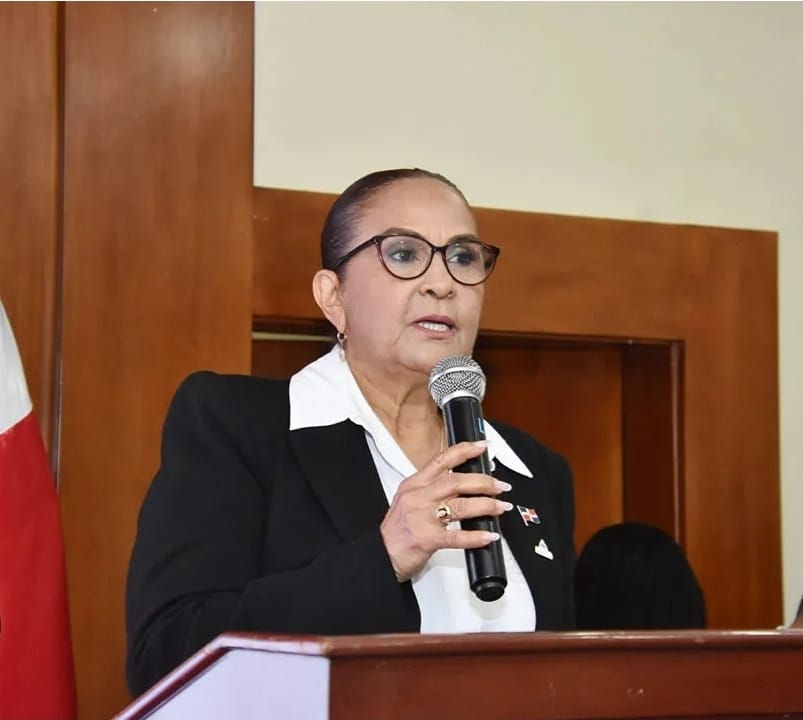 Xiomara Cortes, gobernadora de la provincia Duarte