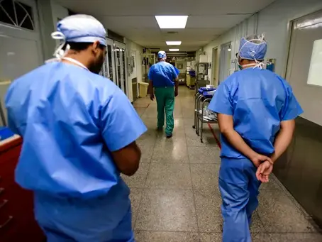 Escasez de médicos en Puerto Rico: efectos políticos y científicos