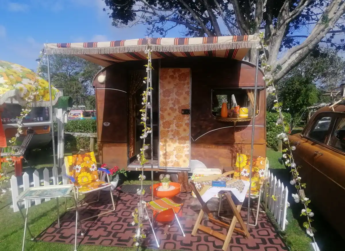 Retro caravan rally on-site: Rusty’s caravan