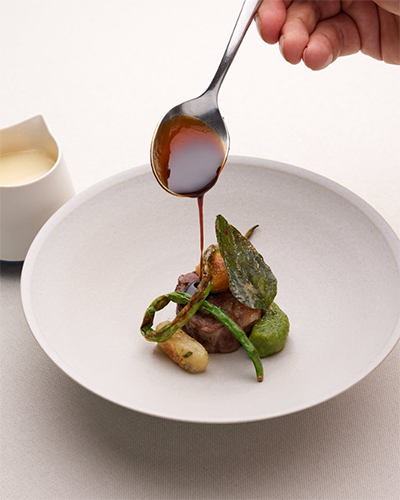 Nicole Restaurant