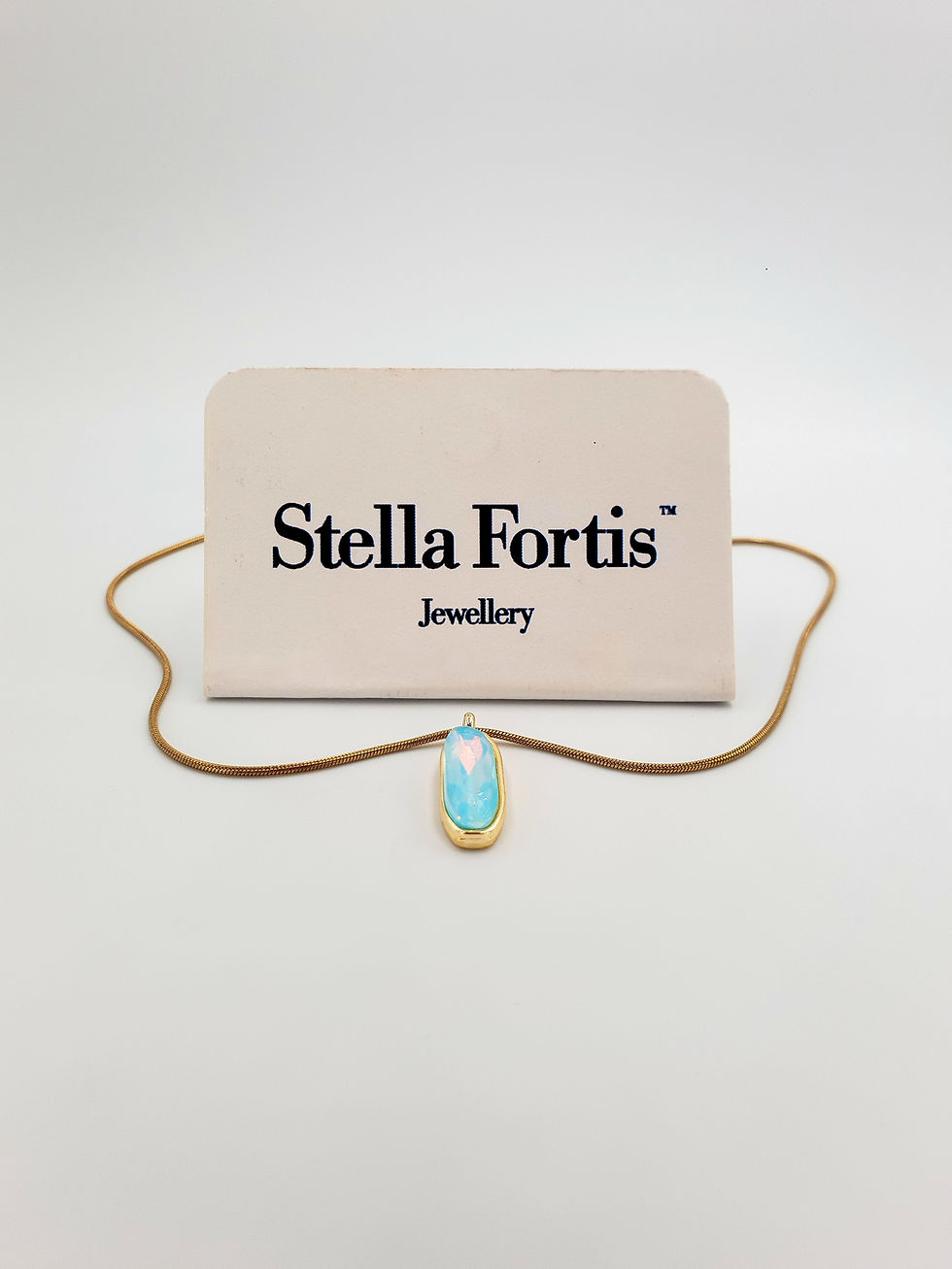 Küçük resim: Stella Fortis™ Renk Geçişli Dikey Taşlı Kolye – Altın Renk Yılan Zincir