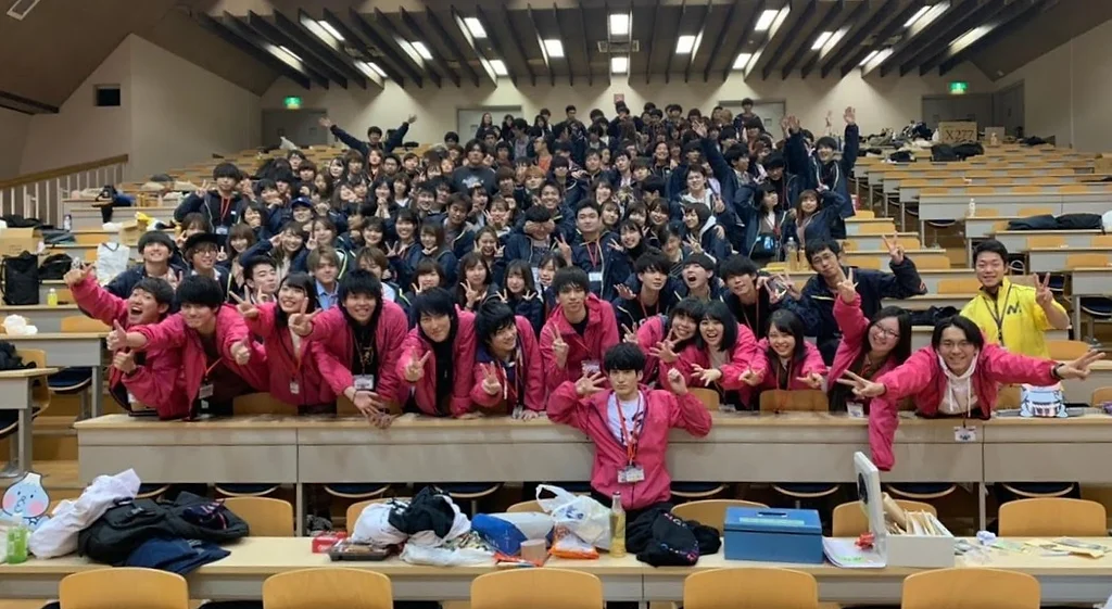 日本大学法学部 第41回法桜祭実行委員会 日本大学法学部 第41回法桜祭実行委員会