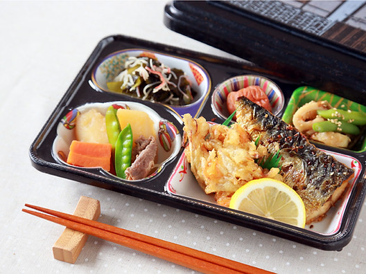 和風ランチ弁当9E5A0891 縮小版.jpg