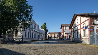 FAR_9893.jpg
