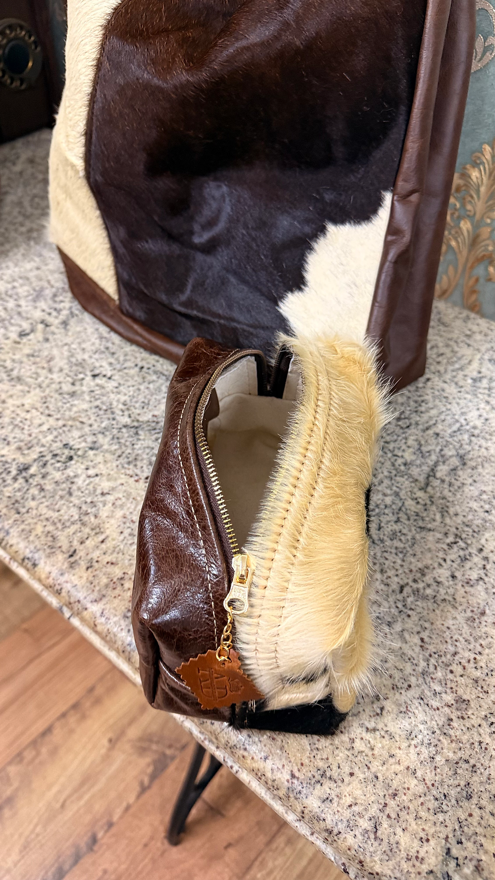 縮圖：Necessarie de couro legítimo modelo 1
