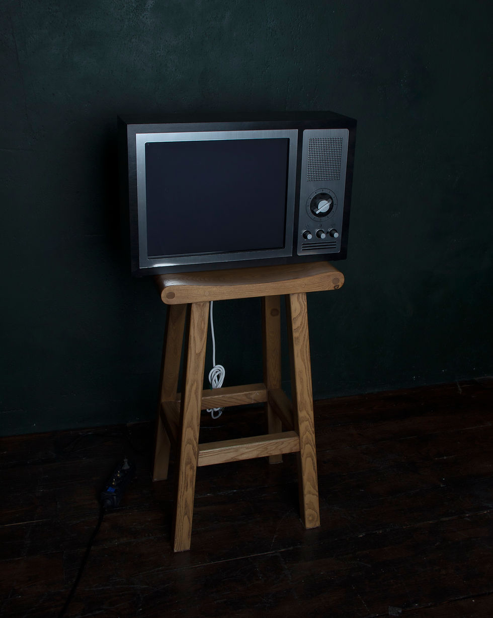 Thumbnail: Decorated body "fake old TV" (secret screen technology)