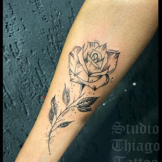 tattoo flor.jpg
