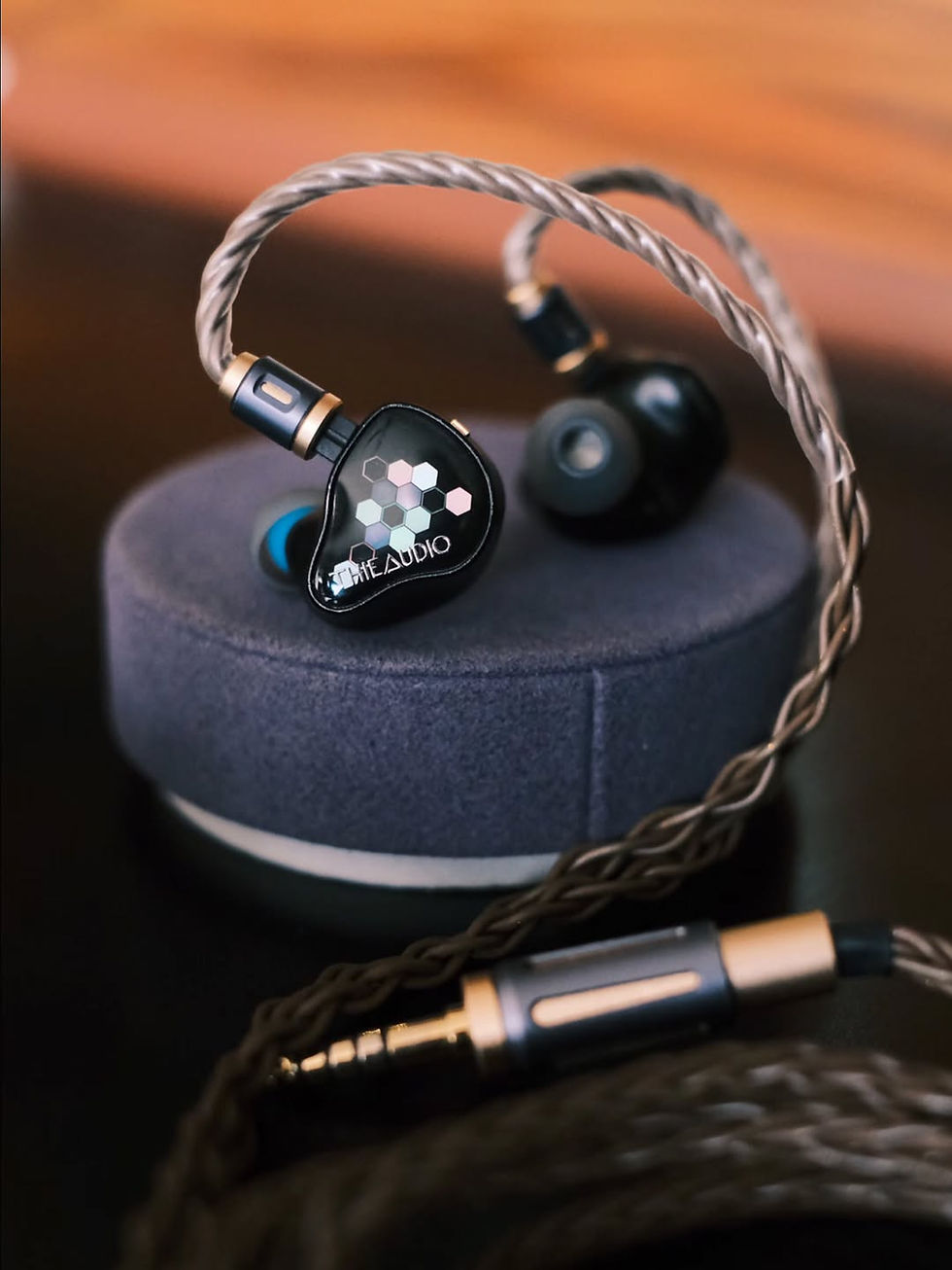 [New Stock Arrival] Thieaudio Monarch MK4 IEM 