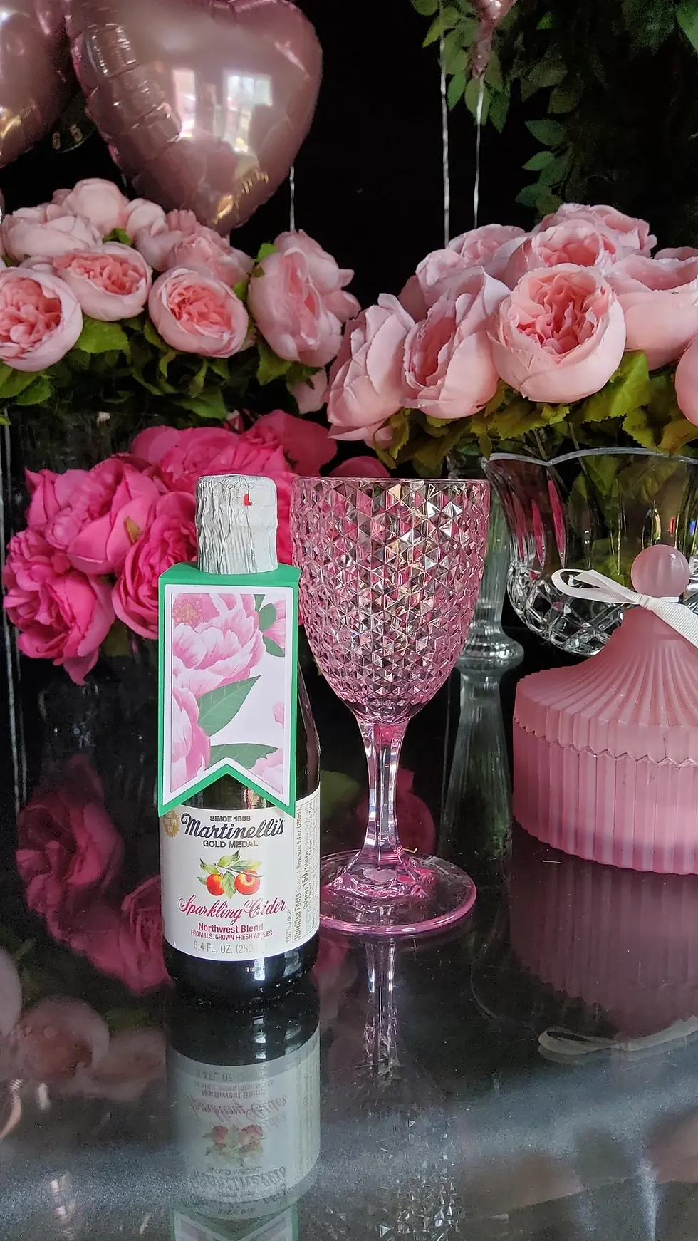 Thumbnail: Valentine's Day gift set 