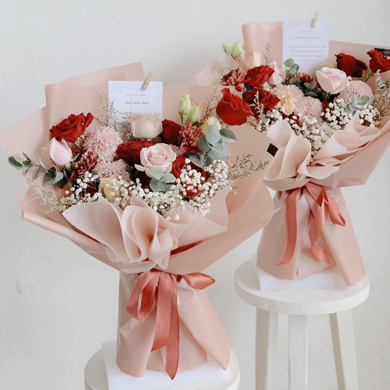 Festive Petite Bouquet | 55 AUD