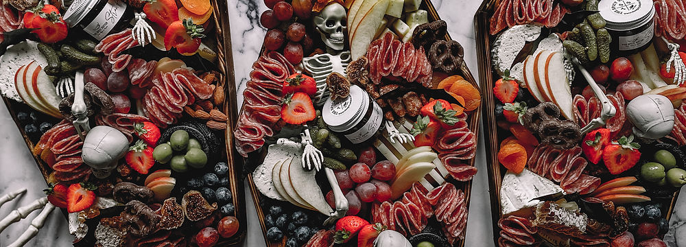 Round Charcuterie Arrangement 3