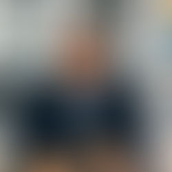 homme dans un bureau 