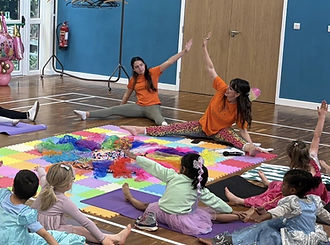 kids yoga party pic 1.jpg