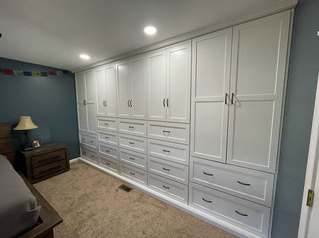Remodel bedroom closet space organize