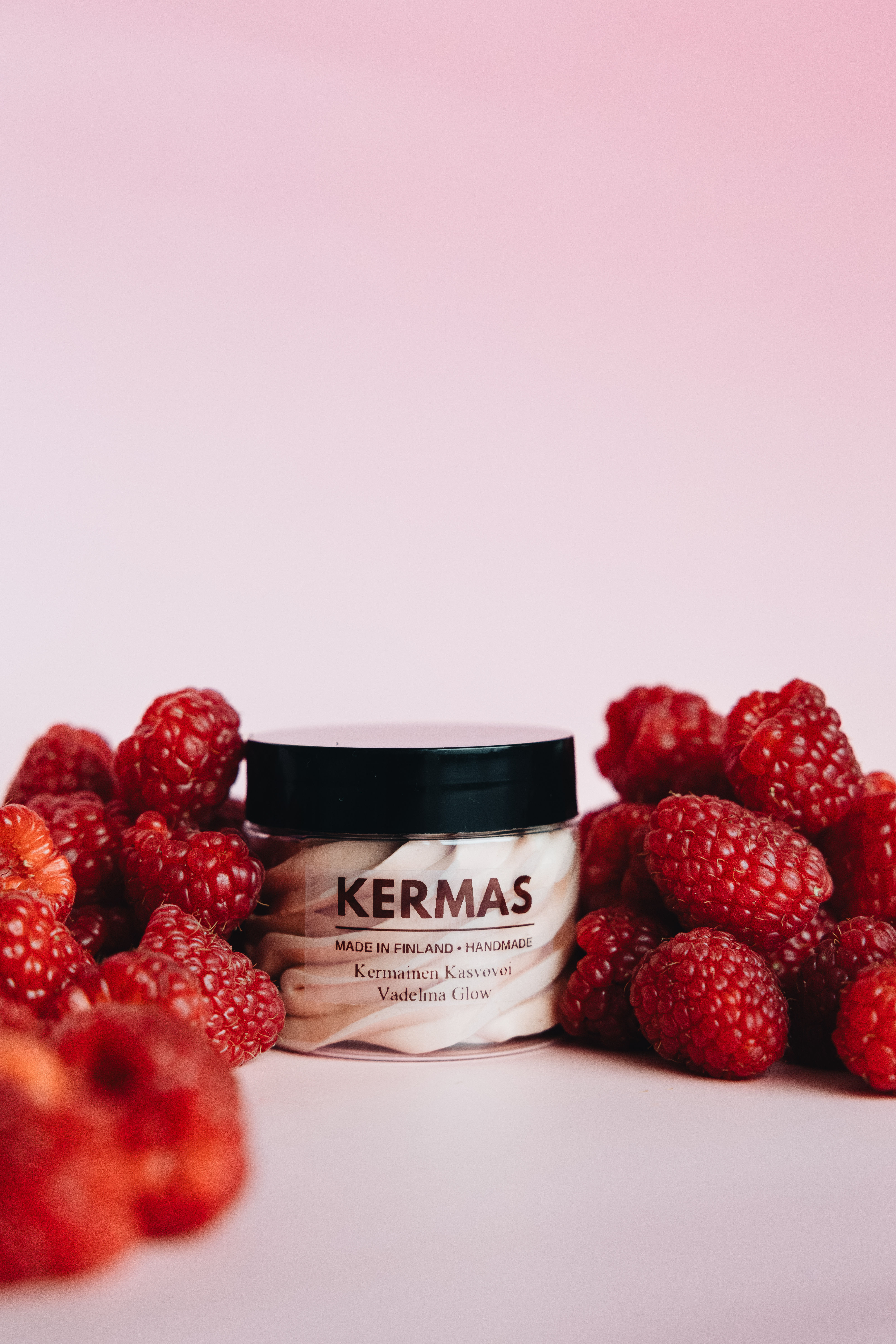 Kermainen Kasvovoi Vadelma Glow 50ml