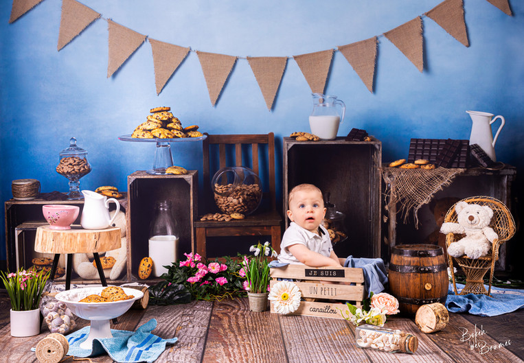 Enfant en Shooting portrait studio avec décor près de Bordeaux