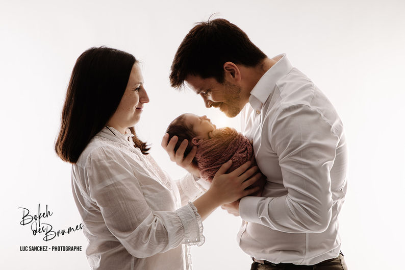 Famille en Shooting Photo bébé naissance