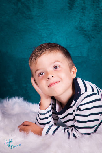 Enfant en shooting photo près de Bordeaux