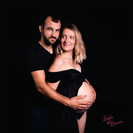 Couple en Shooting Grossesse près de Bordeaux