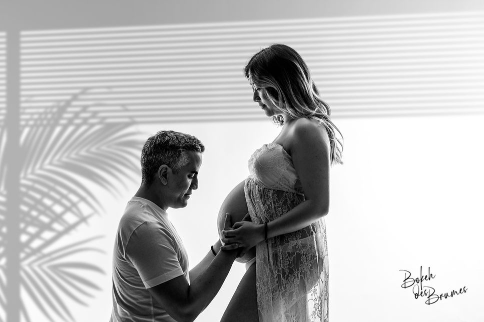 Couple en Shooting Grossesse