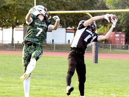 Wolves drop to 0-2 but show improved performance vs Belle River