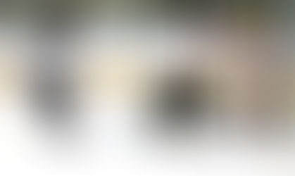 Wolves boys hockey team splits games