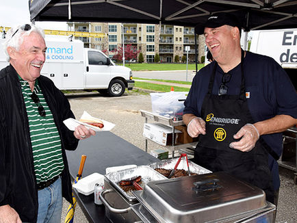 Enbridge updates Boblo residents on natural gas project at BBQ
