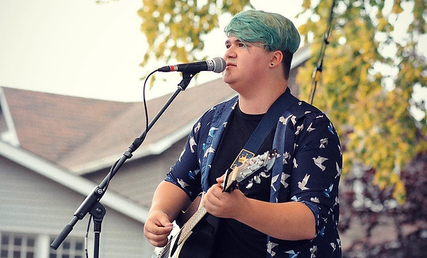 41837179_843077489149656_390392559044447