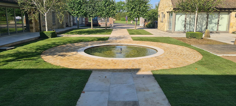 pjnewberylandscaping-waterfeature-paving