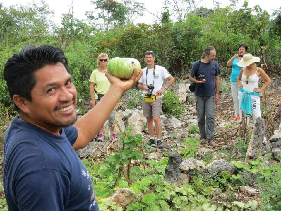 Thumbnail: Mayan Kajtaj - Huerto y Comida