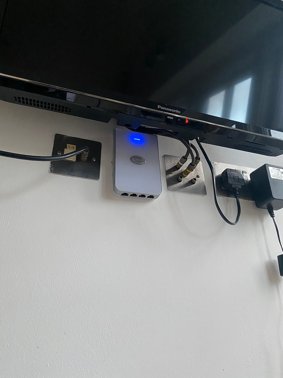 Thumbnail: Wi-Fi UK® Pro (3rd Gen) Connect 250 Devices - Lifetime
