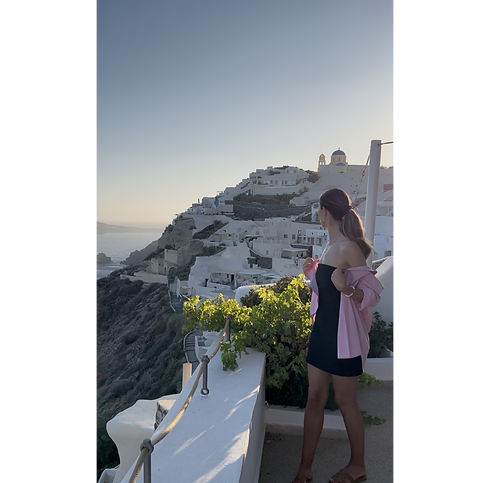 santorini balcony_edited_edited_edited_edited.png