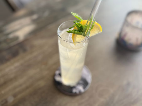 Pretty Girl Mocktail: Grapefruit Soda with a Twist