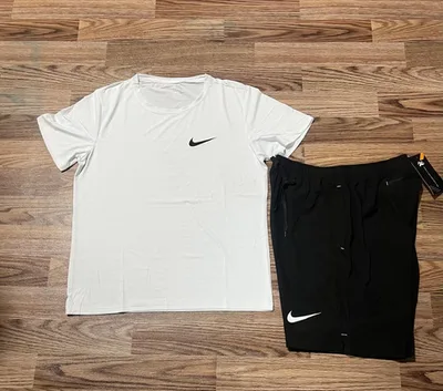Ensemble Nike (maillot loisir + short)