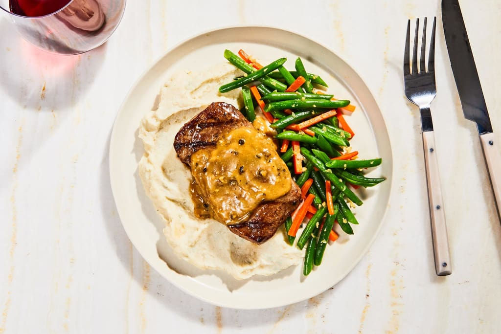 Steak Peppercorn with Sautéed Carrots & French Green Beans