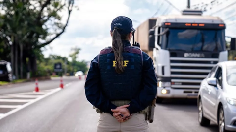 PRF inicia Operação Semana Santa 2025 nas rodovias federais do Paraná