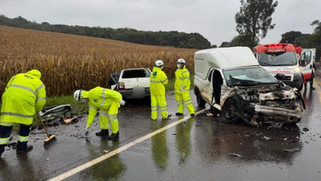 Pai e filho morrem em grave acidente na BR-277 