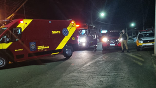 Homem sofre ferimentos graves após ser atropelado por motocicleta