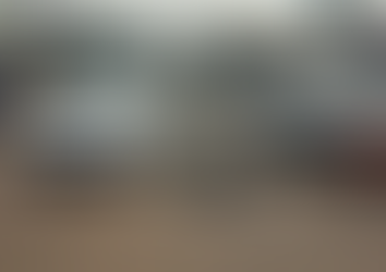 Condutor de motocicleta sofre ferimentos em colisão com automóvel