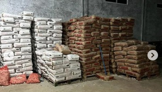 Polícia Militar apreende 22 mil quilos de farinha e dois mil quilos de alho da Argentina