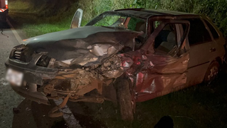 Dois feridos em grave acidente na PR-180