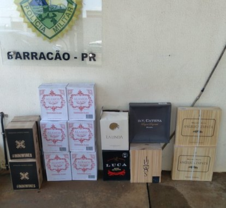 Veículo carregado com vinho argentino é apreendido pela PM