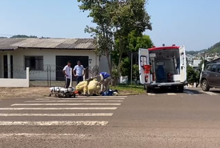 Adolescente fica ferido em acidente entre camionete e bicicleta