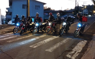 Motoboys fazem manifestação em Francisco Beltrão