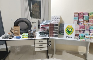 Polícia Militar apreende veículo carregado com produtos do Paraguai