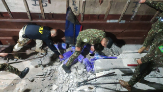 PRF e Exército apreendem mais de uma tonelada de maconha escondida em postes de concreto
