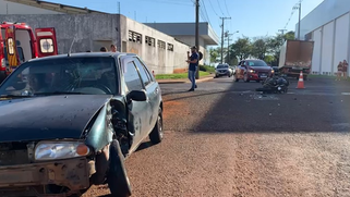 Forte batida deixa motociclista em estado grave no bairro Pacaembu em Cascavel